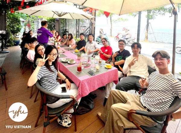 Coffee Talk giao lưu với cộng đồng YFU Vietnam tại Hà Nội