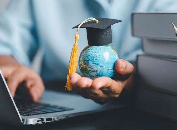 Lầm thế nào để du học sinh quên đi nỗi nhớ nhà 