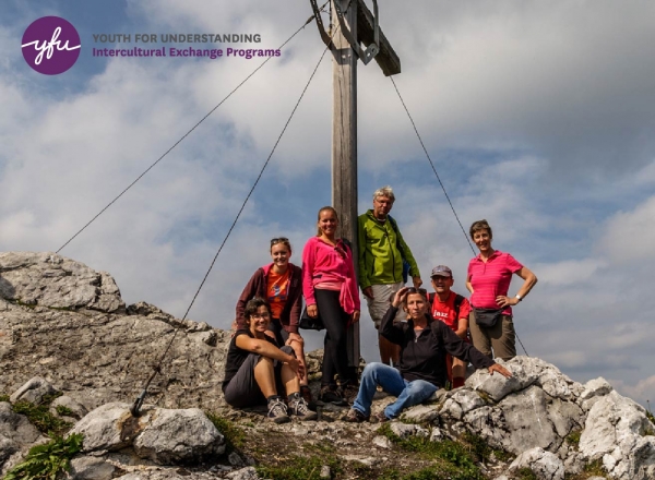 Bảo trợ du học sinh trao đổi văn hóa như thế nào?