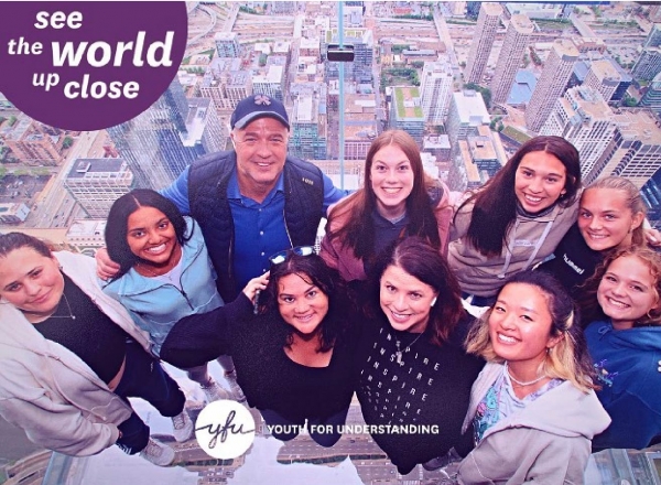 Tìm trường học và gia đình host trong năm trao đổi