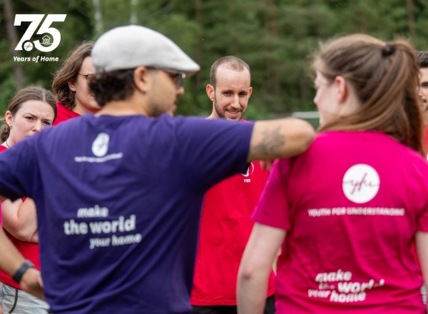 Lợi ích của việc du học khi còn học trung học là gì?