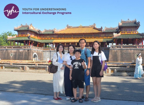 Gia đình bảo trợ của YFU không nhận thù lao khi đón tiếp học sinh